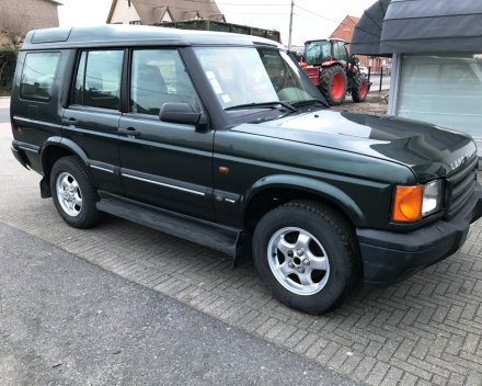 VERKOCHT LANDROVER DISCOVERY II TD5  / MANUEEL BOITE / LICHTEVRACHTWAGEN / GEKEURD / GARANTIE