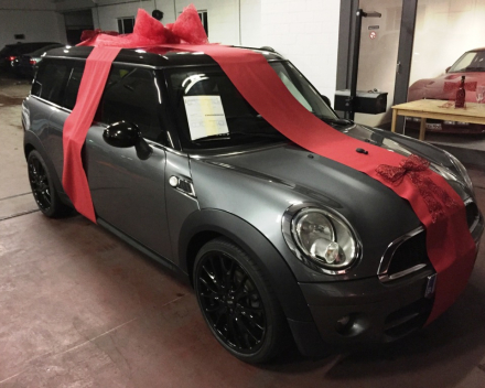 VERKOCHT MINI CLUBMAN DIESEL COOPER WORKS-VELGEN &quot;IN CADEAUVERPAKKING VOOR VERJAARDAG&quot;