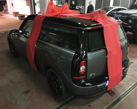 VERKOCHT MINI CLUBMAN DIESEL COOPER WORKS-VELGEN &quot;IN CADEAUVERPAKKING VOOR VERJAARDAG&quot;