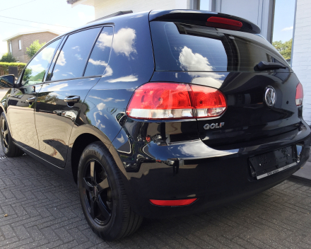 VERKOCHT  VOLKSWAGEN GOLF 6 1,4 BENZINE / ALU VELGEN / DIGITALE AIRCO / ZWART / GEKEURD VOOR VERKOOP + GARANTIE