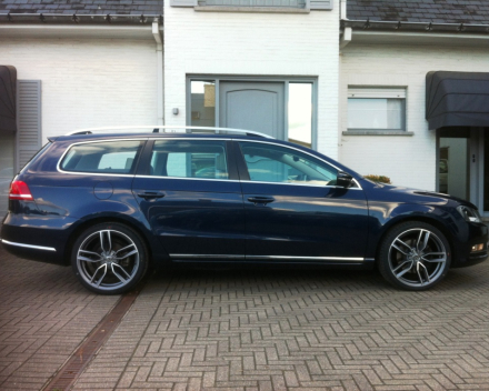 VERKOCHT  VOLKSWAGEN PASSAT FULL OPTION