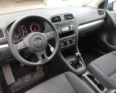 VW GOLF 1,4 Trendline Benzine Lichtblauw - 03/2010 - 116215 km