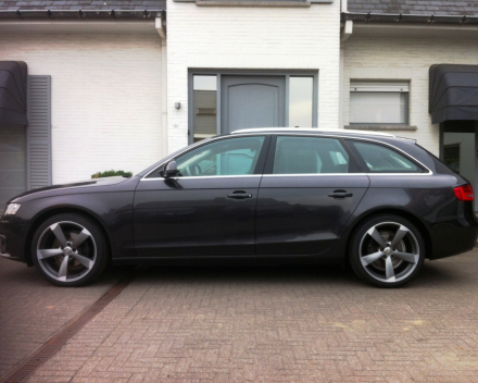 VERKOCHT AUDI A4 2,0 TDI AVANT * NAVI * BEIGE LEDER * 19&quot; VELGEN * GEKEURD * GARANTIE