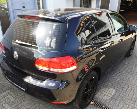 VERKOCHT  VOLKSWAGEN GOLF 6 1,4 BENZINE / ALU VELGEN / DIGITALE AIRCO / ZWART / GEKEURD VOOR VERKOOP + GARANTIE