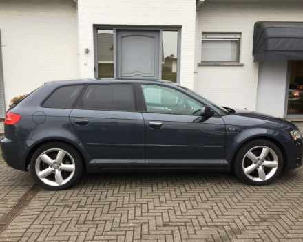 VERKOCHT AUD A3 1,6 TDI  S-LINE / LEDER / ALU / GEKEURD