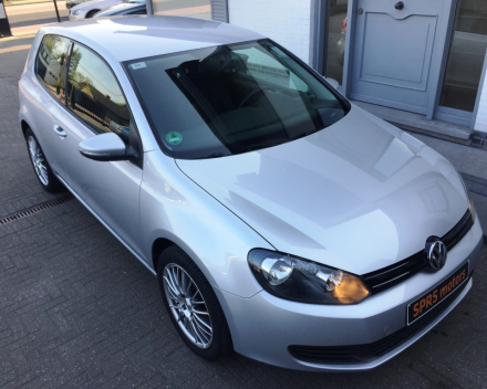 VERKOCHT  VOLKSWAGEN GOLF 6 1,2TSI 3 DEURS 17&quot;VELGEN SLECHTS 80575 KM + OOK WINTERWIELEN