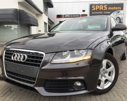 VERKOCHT  AUDI A4 2,0 TDI * 4 DEURS * NAVIGATIE * ALU VELGEN * DIGITALE AIRCO * GEKEURD * GARANTIE