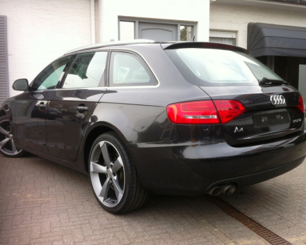 VERKOCHT AUDI A4 2,0 TDI AVANT * NAVI * BEIGE LEDER * 19&quot; VELGEN * GEKEURD * GARANTIE