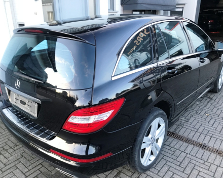 VERKOCHT MERCEDES R300 CDI 18/02/2013   156319 KM  GEKEURD + GARANTIE