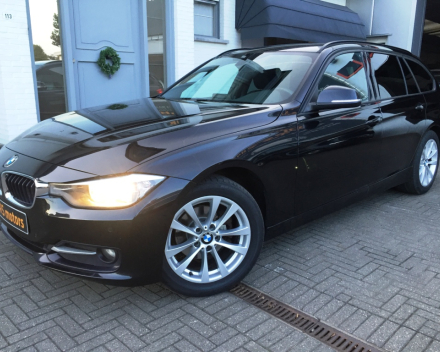 VERKOCHT  BMW 318 D M-PACK + LEDER + NAVIGATIE