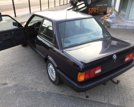 VERKOCHT  BMW E30  318 I COUPE