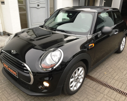 VERKOCHT MINI 1,2 BENZINE NIEUW MODEL / NAVIGATIE / ZWART / SLECHTS 24187 KM