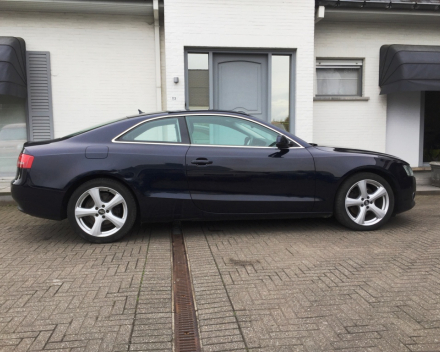 VERKOCHT  AUDI A5 COUPE / 2,0 TDI / LEDER / ALU VELGEN / NAVIGATIE / GEKEURD VOOR VERKOOP