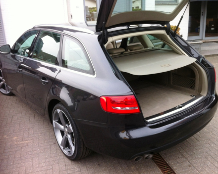 VERKOCHT AUDI A4 2,0 TDI AVANT * NAVI * BEIGE LEDER * 19&quot; VELGEN * GEKEURD * GARANTIE