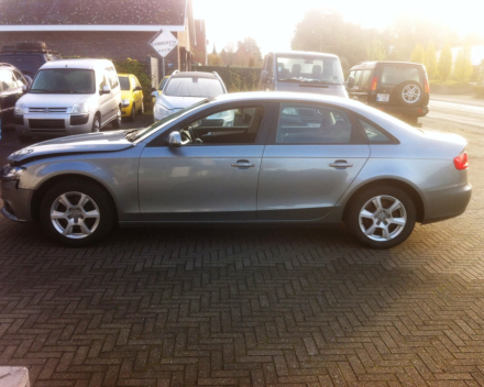 VERKOCHT AUDI A4 2,0TDI * AUTOMAAT * ENKEL HANDELAAR