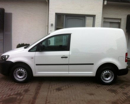 VERKOCHT  VOLKSWAGEN CADDY  * SLECHTS 8501 KM ! * 07/04/2015 * LICHTE VRACHTWAGEN * GEKEURD * GARANTIE