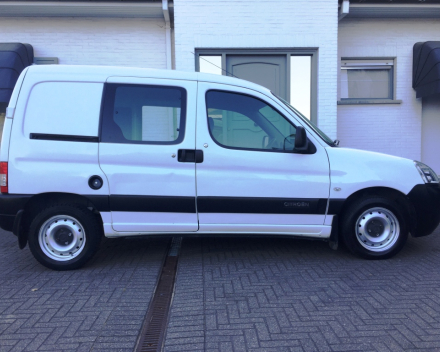 VERKOCHT  CITROEN BERLINGO 1,6HDI / LICHTE VRACHT / BJ 2008 / GEKEURD VOOR VERKOOP