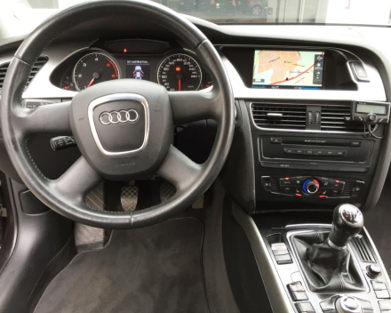 VERKOCHT  AUDI A4 2,0 TDI * 4 DEURS * NAVIGATIE * ALU VELGEN * DIGITALE AIRCO * GEKEURD * GARANTIE