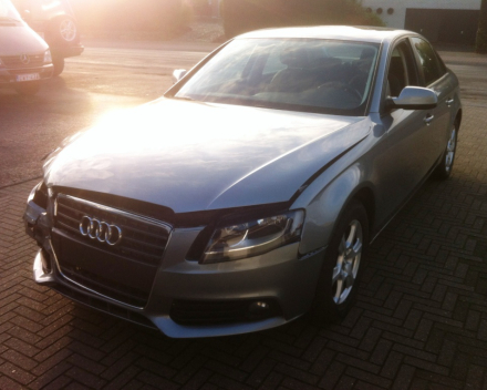 VERKOCHT AUDI A4 2,0TDI * AUTOMAAT * ENKEL HANDELAAR