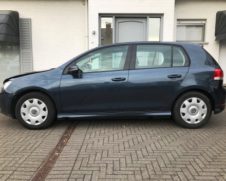 VERKOCHT  VOLKSWAGEN GOLF 6 1,6TDI   17/06/2012  181240 KM OVERNAME ONGEVALWAGEN HANDELAAR !