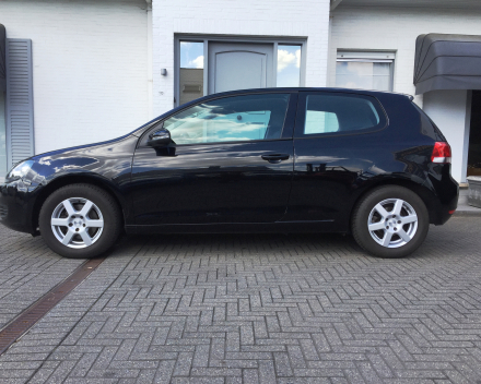 VW GOLF 1,4i Trendline Bezine Zwart - 05/2009 -90996 km