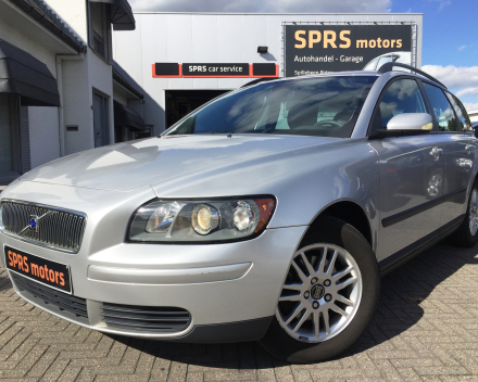 VERKOCHT VOLVO V50 1,6 MET ZWART LEDER INTERIEUR / GEKEURD