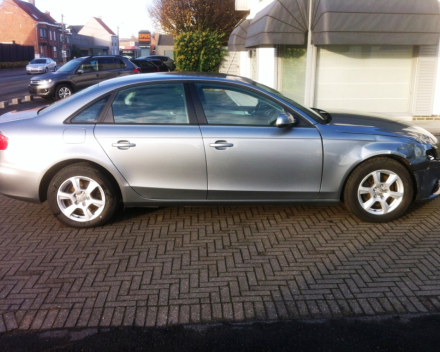 VERKOCHT AUDI A4 2,0TDI * AUTOMAAT * ENKEL HANDELAAR