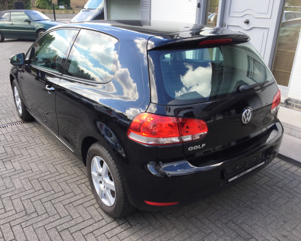 VW GOLF 1,4i Trendline Bezine Zwart - 05/2009 -90996 km