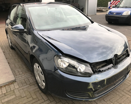 VERKOCHT  VOLKSWAGEN GOLF 6 1,6TDI   17/06/2012  181240 KM OVERNAME ONGEVALWAGEN HANDELAAR !