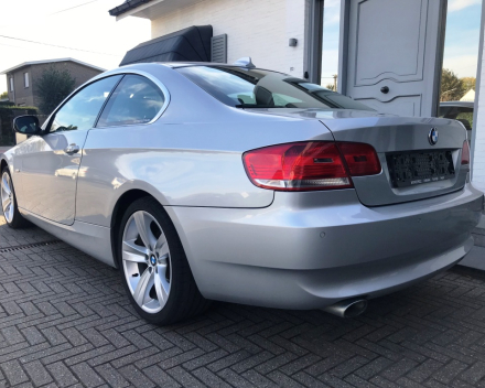 VERKOCHT  BMW 320 COUPE X-DRIVE / 4*4 / LEDER / NAVIGATIE / AUTOMAAT / GEKEURD VOOR VERKOOP