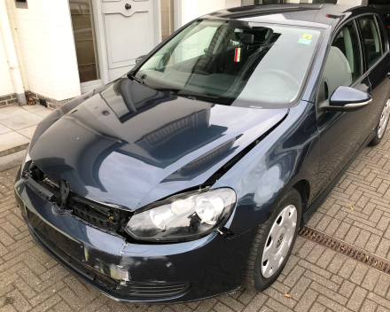 VERKOCHT  VOLKSWAGEN GOLF 6 1,6TDI   17/06/2012  181240 KM OVERNAME ONGEVALWAGEN HANDELAAR !