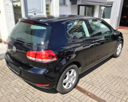 VW GOLF 1,4i Trendline Bezine Zwart - 05/2009 -90996 km