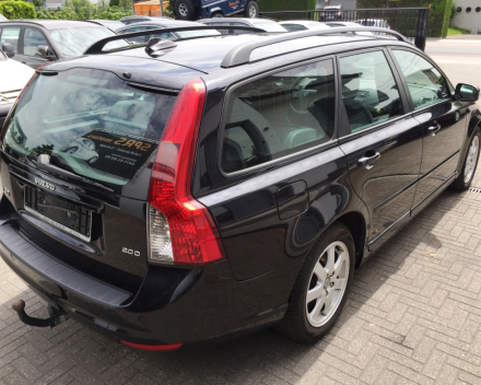 VERKOCHT  VOLVO V50 2,0 DIESEL / LEDER / ALU VELGEN / GEKEURD VOOR VERKOOP