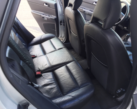 VERKOCHT VOLVO V50 1,6 MET ZWART LEDER INTERIEUR / GEKEURD