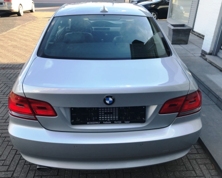 VERKOCHT  BMW 320 COUPE X-DRIVE / 4*4 / LEDER / NAVIGATIE / AUTOMAAT / GEKEURD VOOR VERKOOP