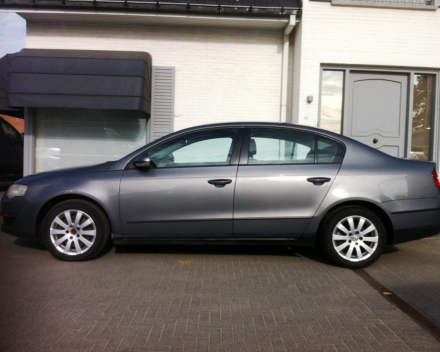 VERKOCHT VOLKSWAGEN PASSAT 1900 TDI * GEKEURD * GARANTIE