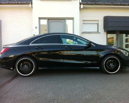 VERKOCHT MERCEDES CLA 180 CDI * FULL AMG-PACK * LEDER * NAVI * GEKEURD / GARANTIE