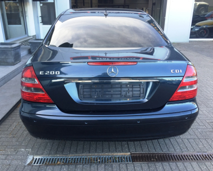 VERKOCHT  MERCEDES E 200 CDI 