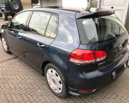 VERKOCHT  VOLKSWAGEN GOLF 6 1,6TDI   17/06/2012  181240 KM OVERNAME ONGEVALWAGEN HANDELAAR !