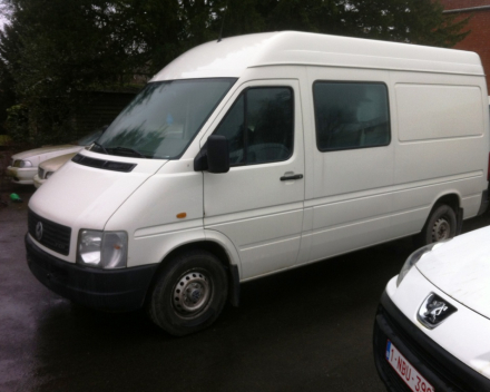 VERKOCHT  VOLKSWAGEN LT35 * 2,5 TDI * DUBBELE CABINE *  LICHTEVRACHTWAGEN * VERHOOGD * GEKEURD