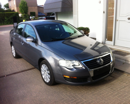 VERKOCHT VOLKSWAGEN PASSAT 1900 TDI * GEKEURD * GARANTIE