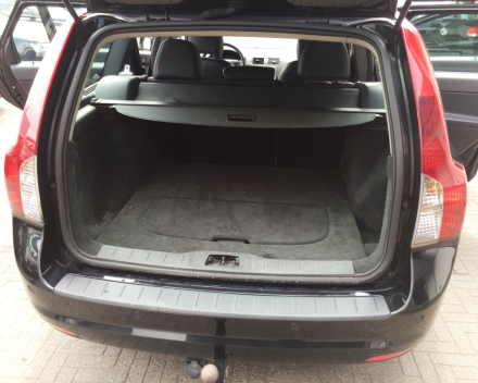 VERKOCHT  VOLVO V50 2,0 DIESEL / LEDER / ALU VELGEN / GEKEURD VOOR VERKOOP