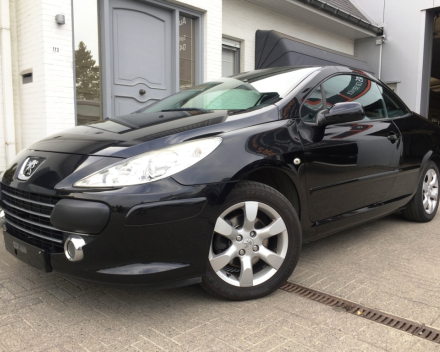 VERKOCHT  PEUGEOT 307 CABRIOLET 2,0 BENZINE / DIGITALE AIRCO / ALU VELGEN / GEKEURD VOOR VERKOOP