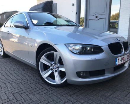 VERKOCHT  BMW 320 COUPE X-DRIVE / 4*4 / LEDER / NAVIGATIE / AUTOMAAT / GEKEURD VOOR VERKOOP