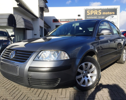 VERKOCHT VOLKSWAGEN PASSAT 1,9 TDI AUTOMAAT LEDER 130 PK