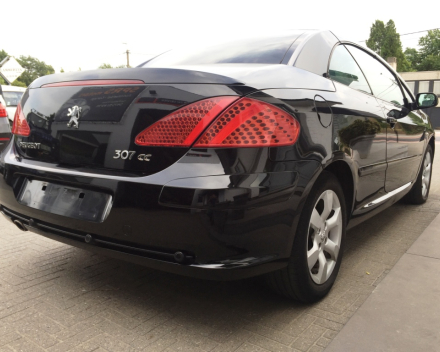 VERKOCHT  PEUGEOT 307 CABRIOLET 2,0 BENZINE / DIGITALE AIRCO / ALU VELGEN / GEKEURD VOOR VERKOOP