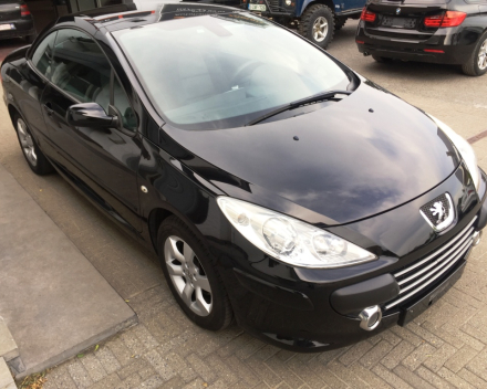 VERKOCHT  PEUGEOT 307 CABRIOLET 2,0 BENZINE / DIGITALE AIRCO / ALU VELGEN / GEKEURD VOOR VERKOOP