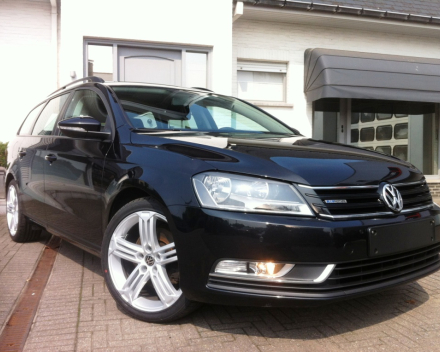 VERKOCHT VOLKSWAGEN PASSAT BREAK * NAVIGATIE * CRUISE * ALU VELGEN * GEKEURD * GARANTIE