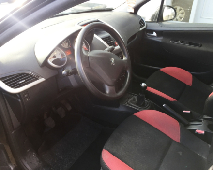 VERKOCHT  PEUGEOT 207 1400 BENZINE / BJ 2007 / 61308 KM / GEKEURD