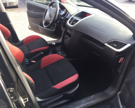 VERKOCHT  PEUGEOT 207 1400 BENZINE / BJ 2007 / 61308 KM / GEKEURD